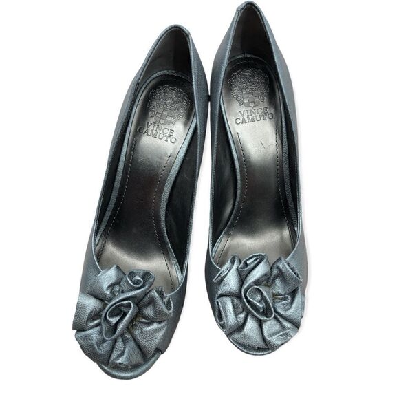 Vince Camuto gray rosette 5.5” heels - Picture 2 of 6